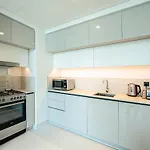 1Br In Marina Dubai Harbour Beachfront By Anw
