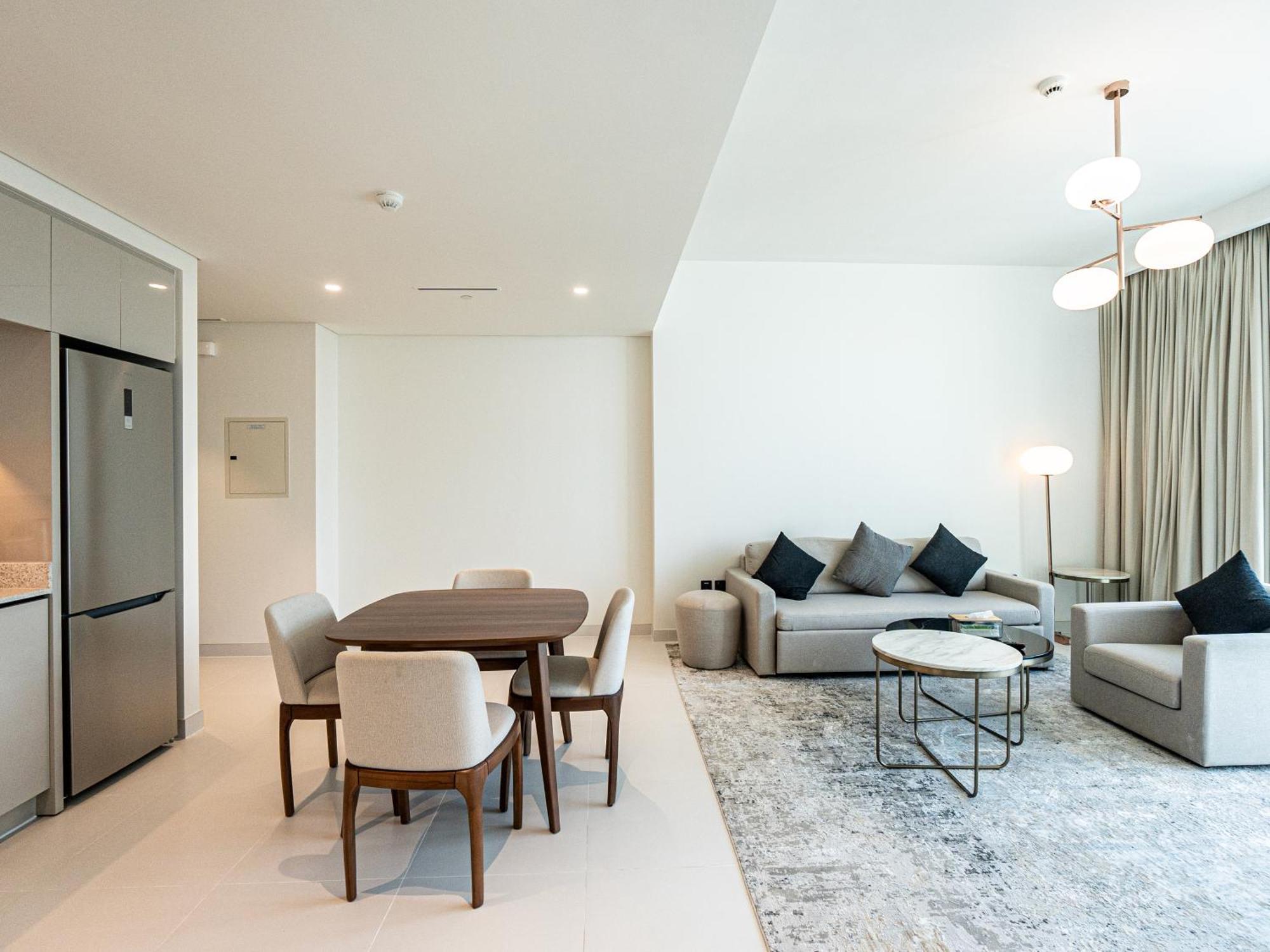 Apartment 1br In Marina Harbour Beachfront By Anw