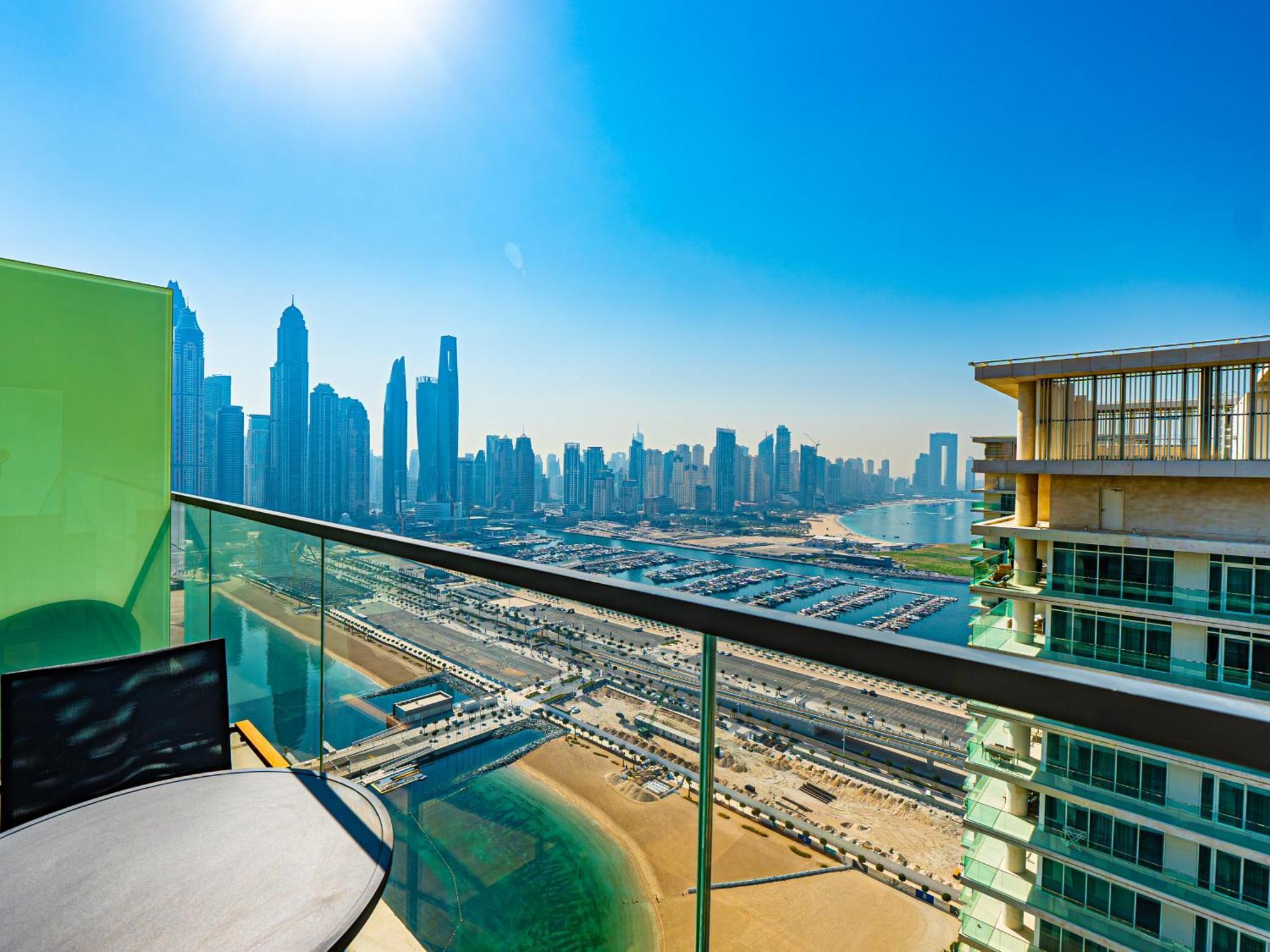 1br In Marina Harbour Beachfront By Anw
