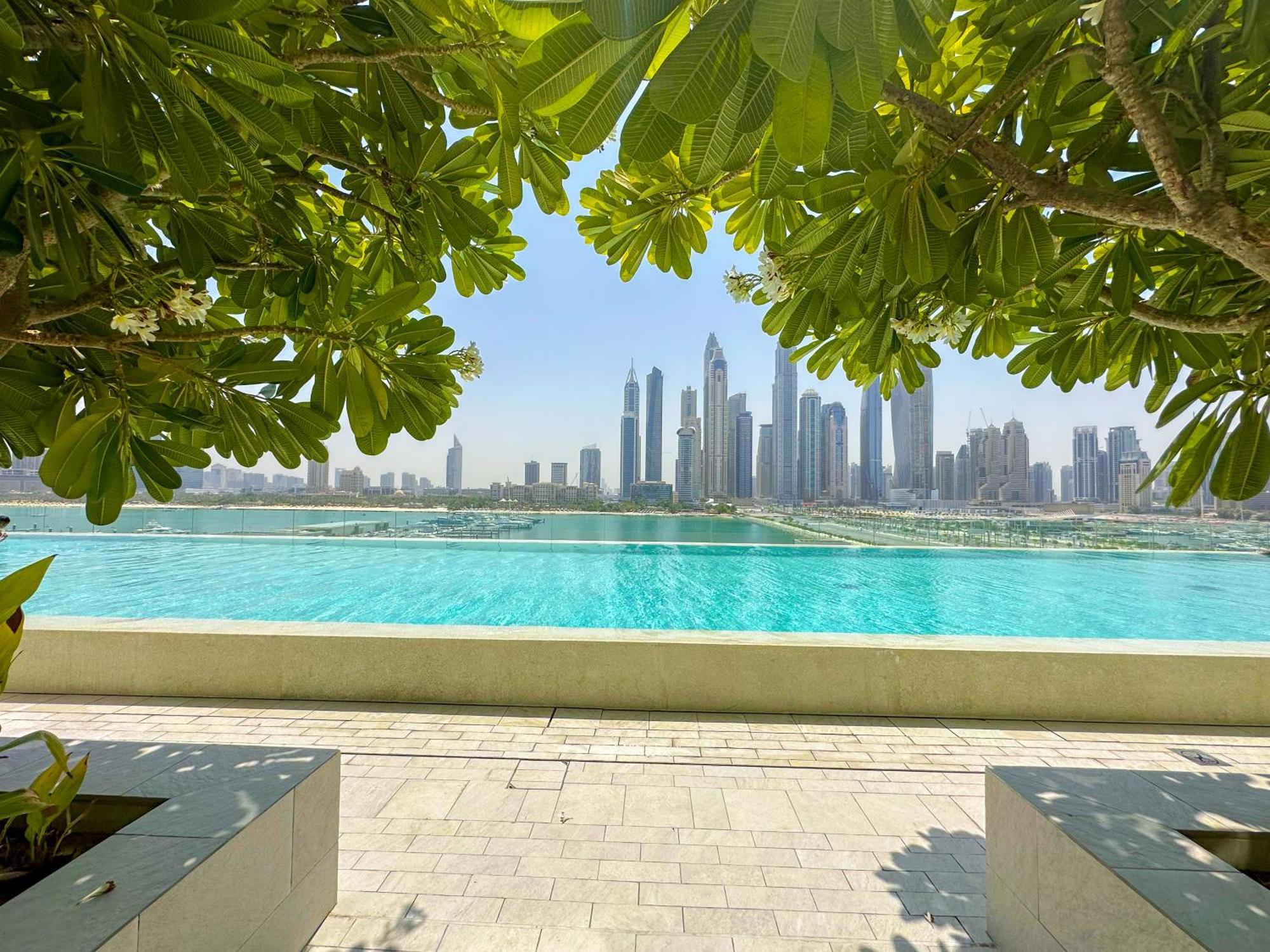 1br In Marina Harbour Beachfront By Anw